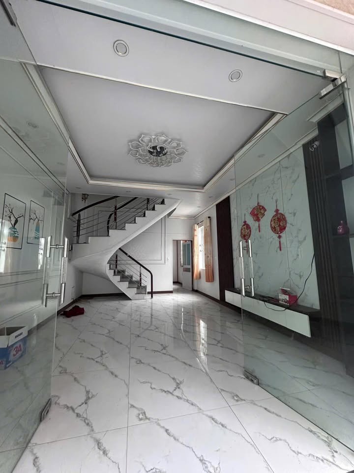 Nhà 3 tầng phố 1 Đông Triều 67m² giá 1.7 tỷ - Đầy đủ công năng sống!