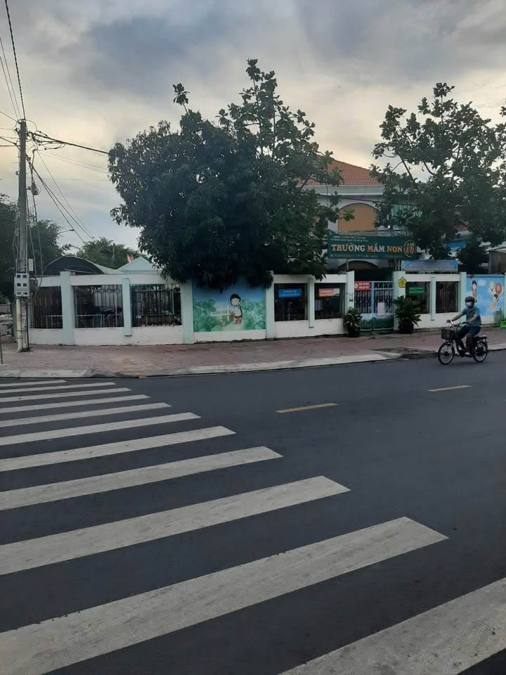 Đất hẻm 47 đường Nguyễn Huệ, Tân An, 315.7m² - Chính chủ bán gấp!