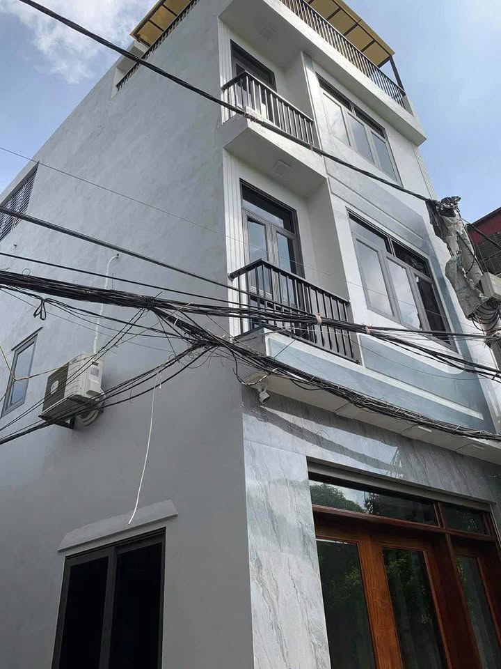 Nhà 3 tầng lô góc đường Quang Trung, Thái Bình 39m² giá 3 tỷ - Cơ hội không thể bỏ lỡ!