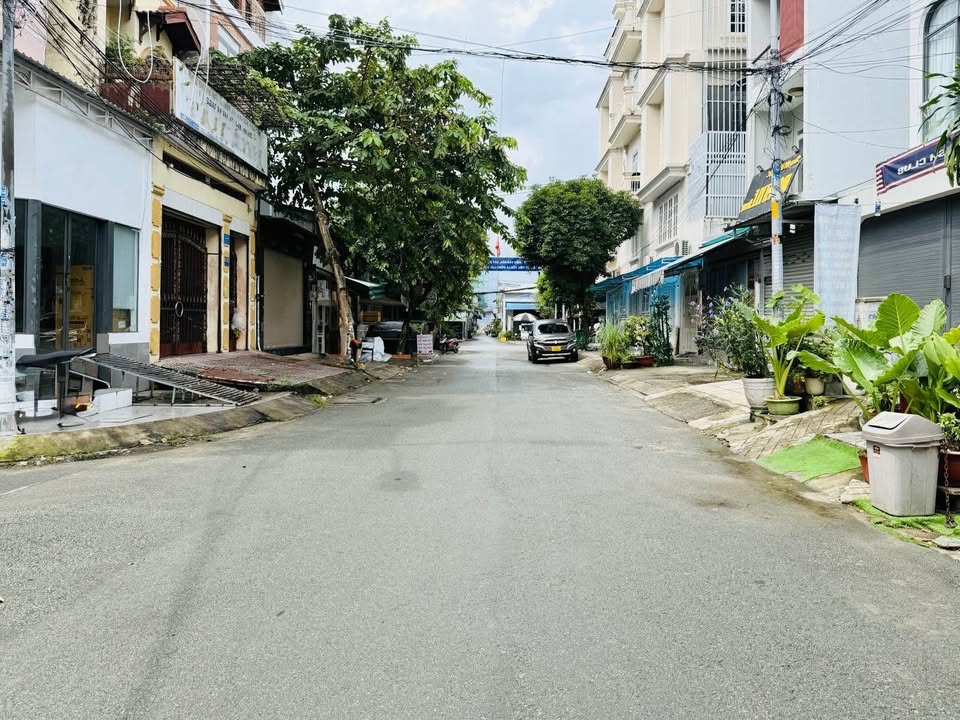 Nhà phố Đặng Thùy Trâm 80m² giá 12.9 tỷ - Đầu tư sinh lời ngay!