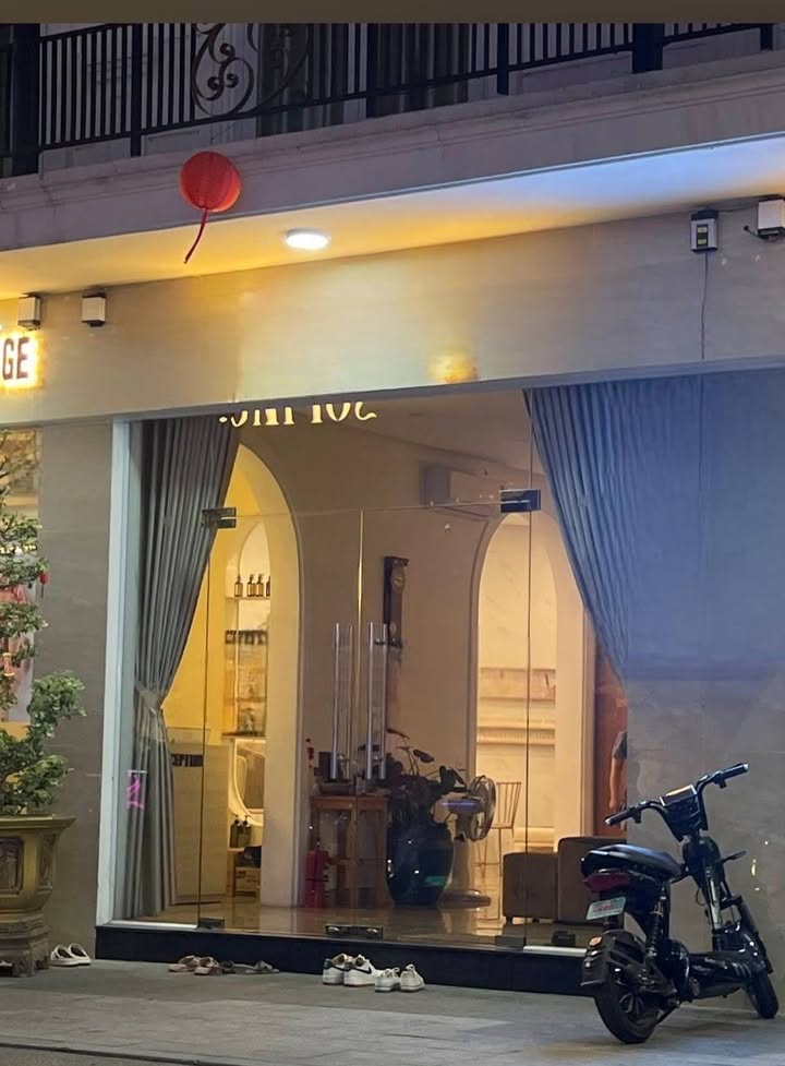 Cho thuê mặt bằng 2 tầng mặt tiền Phạm Ngũ Lão 70m² - Vị trí kinh doanh đắc địa!