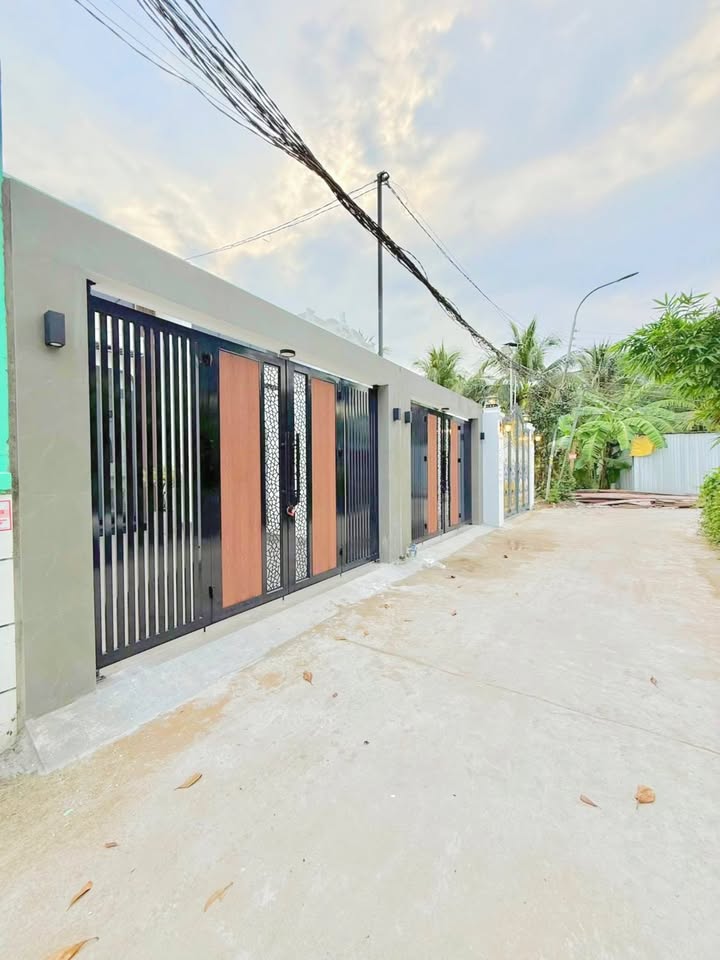 Nhà liền kề 98m² P9, TP. Mỹ Tho giá 1.72 tỷ - Vừa hoàn thiện, sẵn sàng ở ngay!