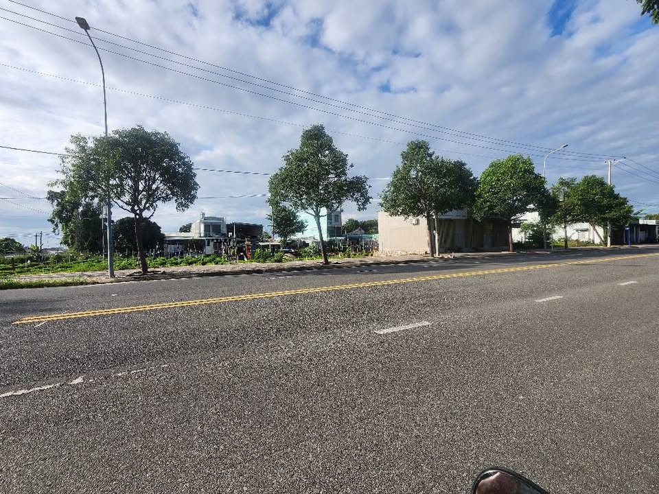 Đất nền Bà Rịa - Vũng Tàu 885m² giá 10 tỷ - Lô góc 3 mặt tiền cực đẹp!