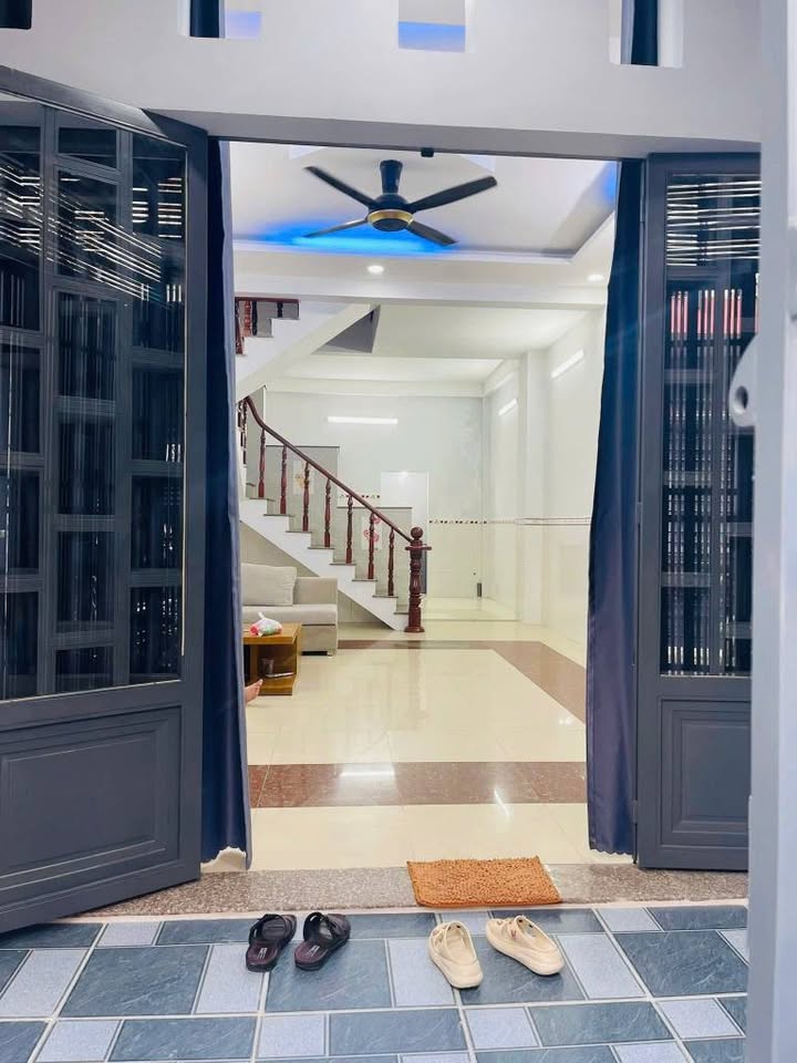Nhà riêng 3 tầng hẻm 340 Trần Thị Năm, Tân Chánh Hiệp 54m² giá 5.2 tỷ - Sổ hồng riêng chính chủ!