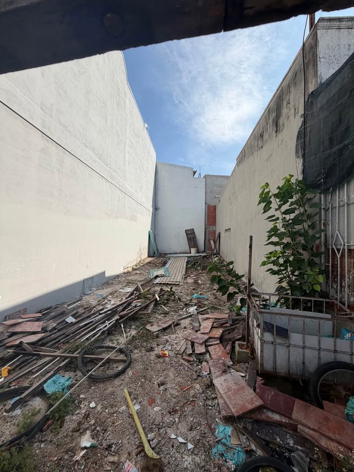 Đất thổ cư mặt tiền nhựa Đức Long 80m² giá chỉ 2.4 tỷ - Đầu tư sinh lời ngay!