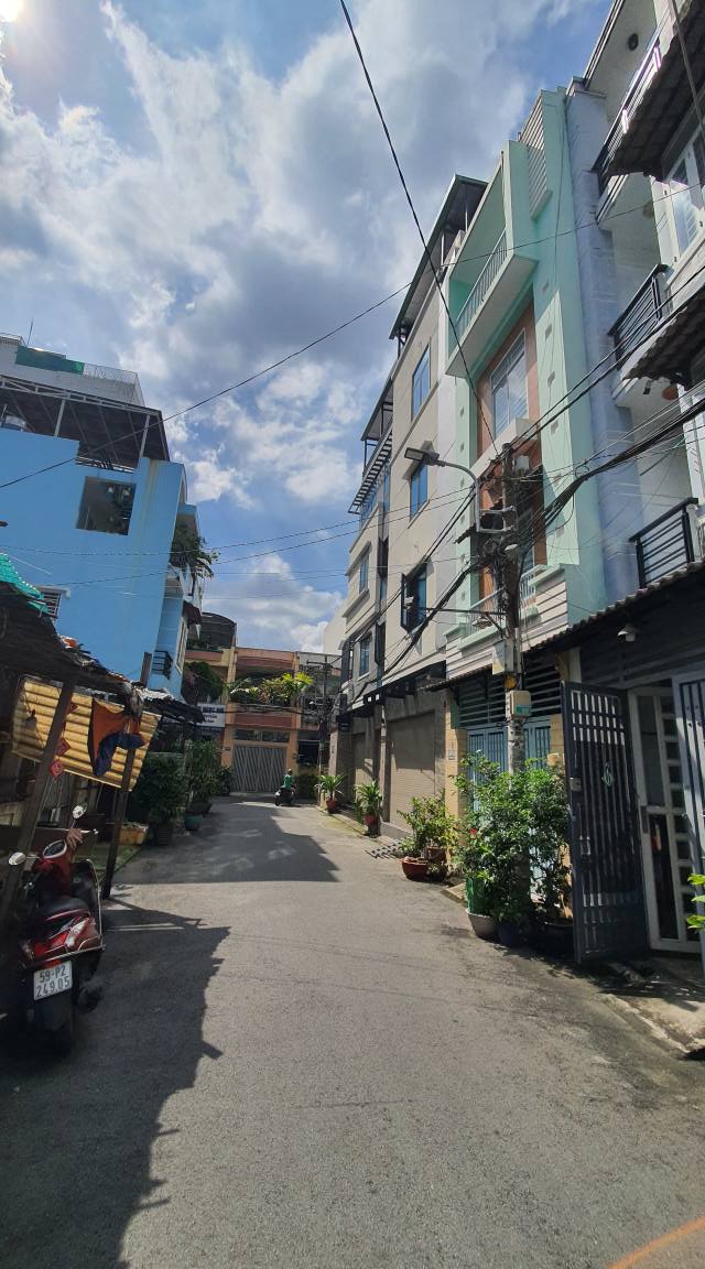 Nhà phố 50m² Tân Phú giá 7.4 tỷ - Vị trí đẹp, tiềm năng sinh lời!