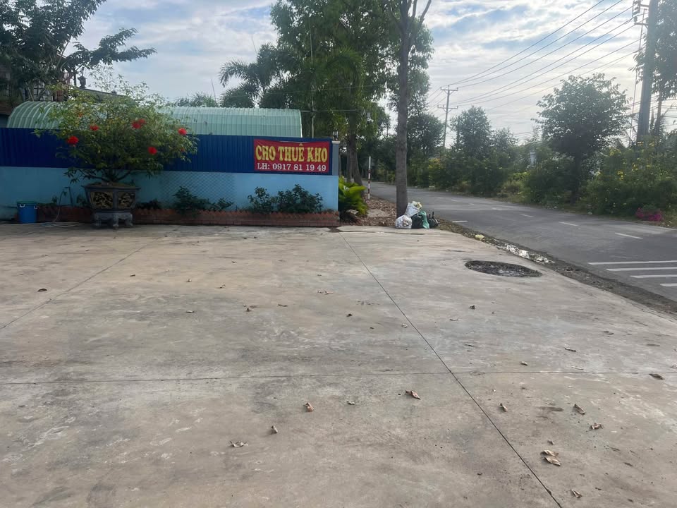 Kho cho thuê 300m² tại Phường Khánh Hậu - Thỏa thuận giá tốt