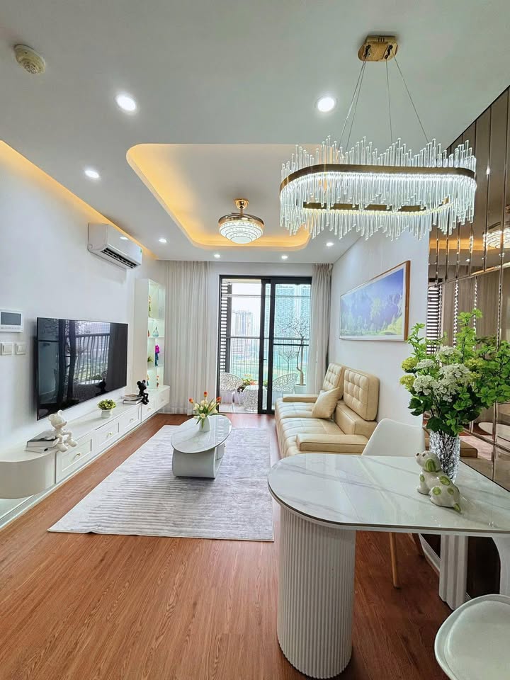 Căn hộ Mỹ Đình Pearl 74m² giá 8 tỷ - Nội thất đầy đủ, sẵn sổ hồng!