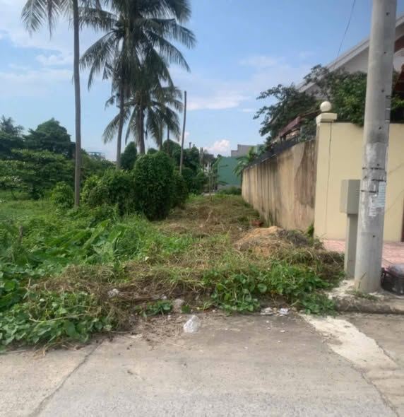 Đất thổ cư 180m² mặt tiền kênh Thơ Du - 5.75 tỷ - Cơ hội đầu tư hấp dẫn!