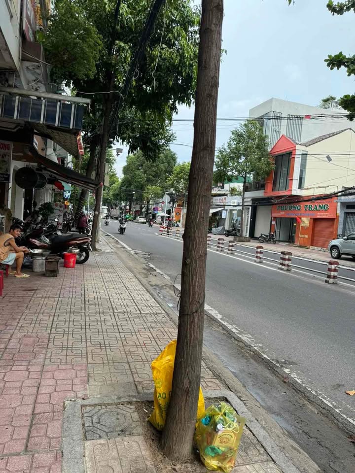 Nhà 3 tầng mặt tiền Nguyễn Thị Minh Khai 51,4m² giá từ 11 triệu - Thích hợp cho thuê kinh doanh!