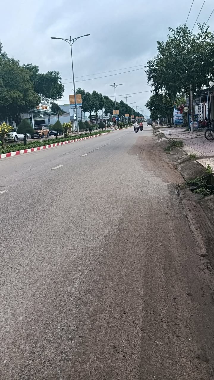 Đất mặt tiền đường Cách Mạng Tháng 8, Võ Xu 80m² giá 893.2 triệu - Cơ hội đầu tư tốt!