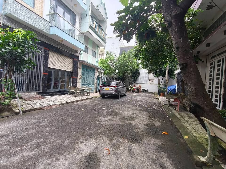 Đất Hiệp Thành 84m² giá 4.95 tỷ - Khu vực cao ráo, thoáng mát!