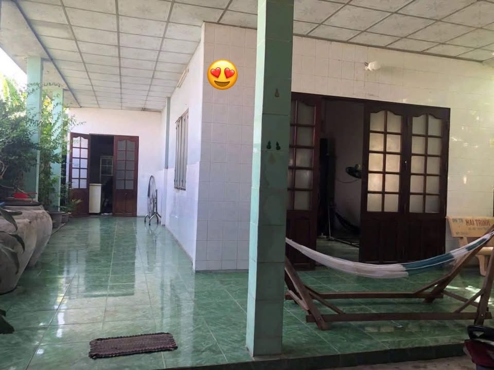 Nhà mặt tiền đường Võ Thị Lớ, Gò Công, 256.8m², giá 2.5 tỷ - Cơ hội đầu tư tuyệt vời!