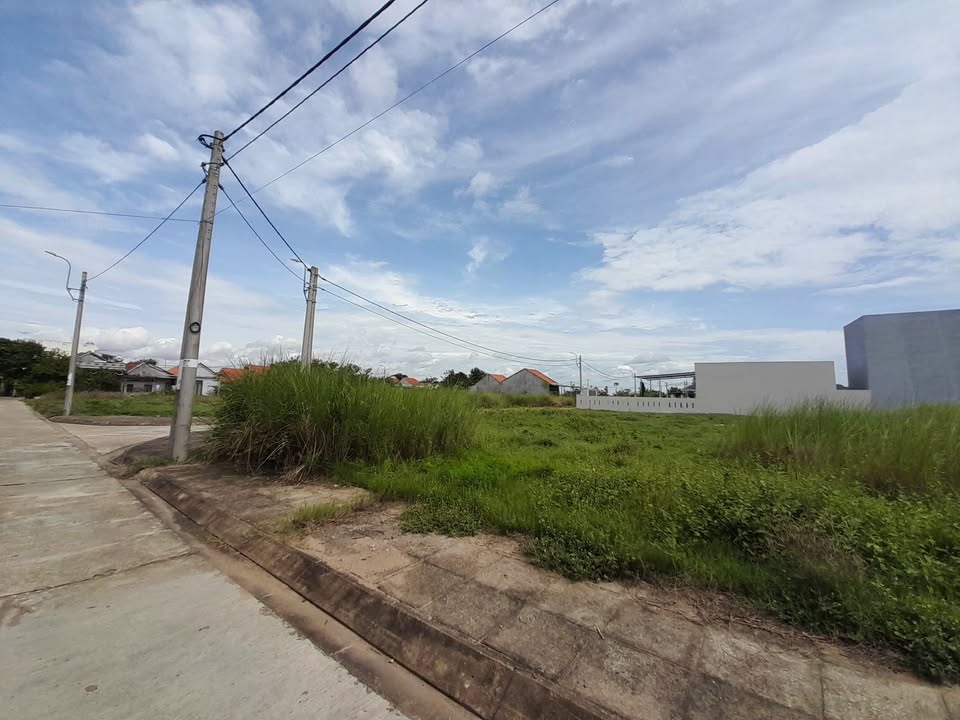 Đất thổ cư 105.6m² mặt tiền Lê Thành Phương, Phú Yên - Lô đất giá mềm, tiện ích đầy đủ!