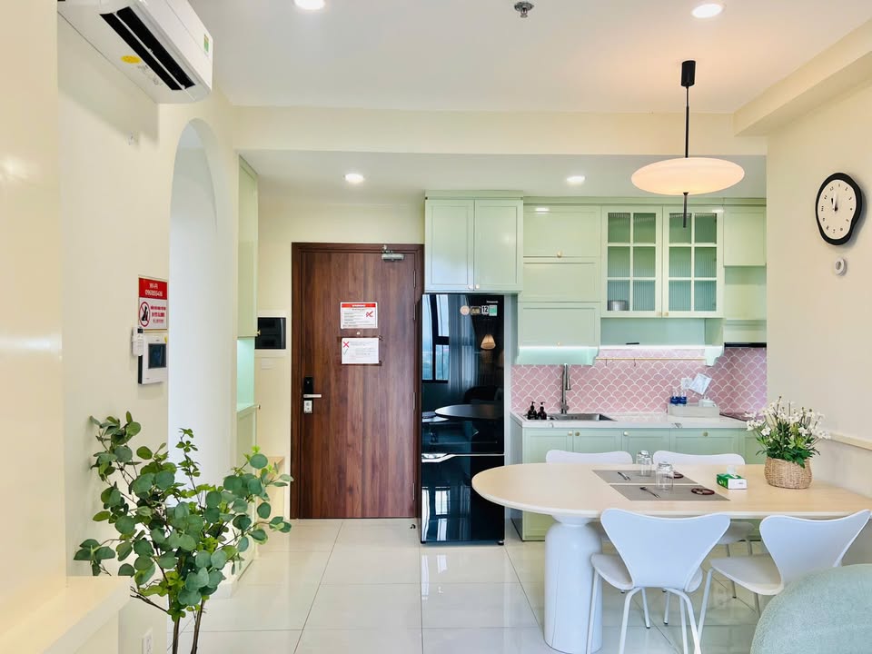 Căn hộ dịch vụ The Emerald Golf View - Thuận An, Bình Dương - Tiện nghi cao cấp, giá thỏa thuận!