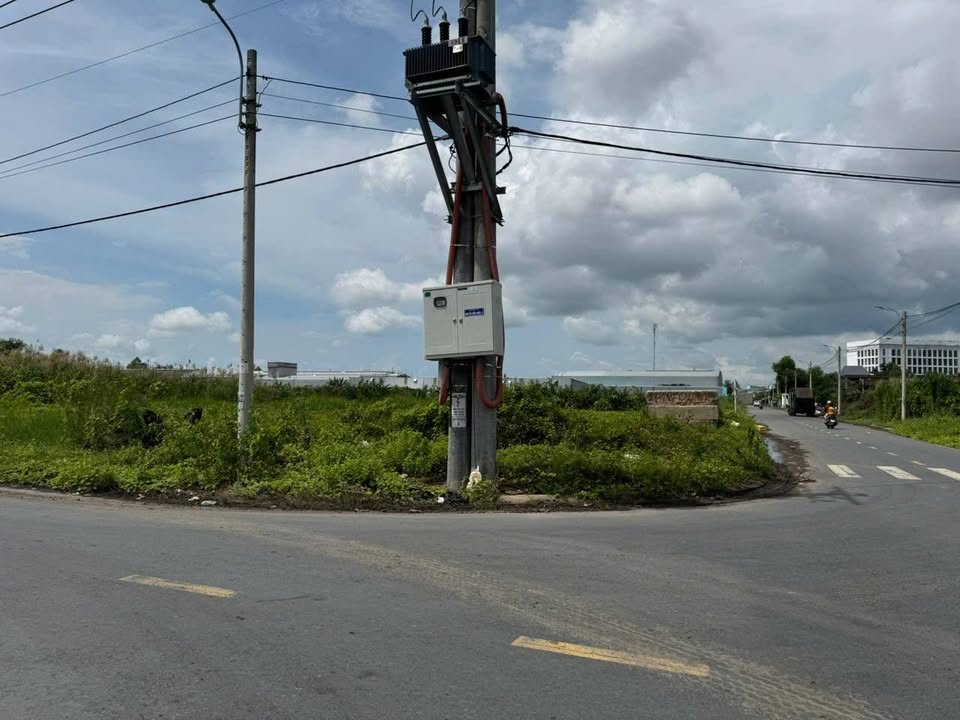 Đất nền 2 mặt tiền Nguyễn Đình Chiểu, 561m² giá 8 tỷ - Đầu tư sinh lời tuyệt vời!