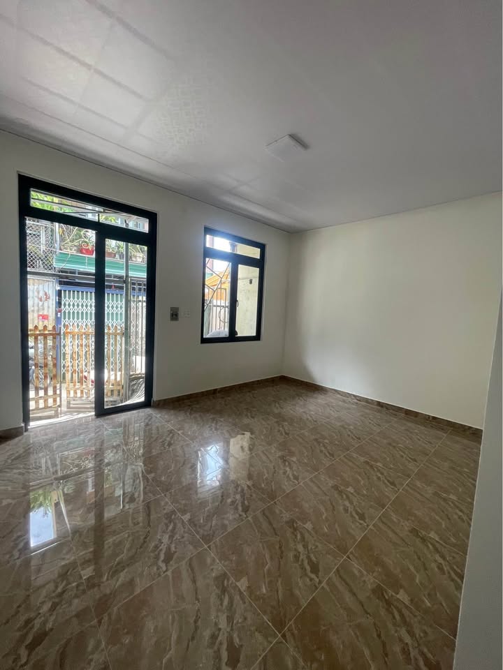 Nhà nguyên căn cho thuê tại Nguyên Tử Lực, Đà Lạt - Giá chỉ 4.5 triệu/tháng!