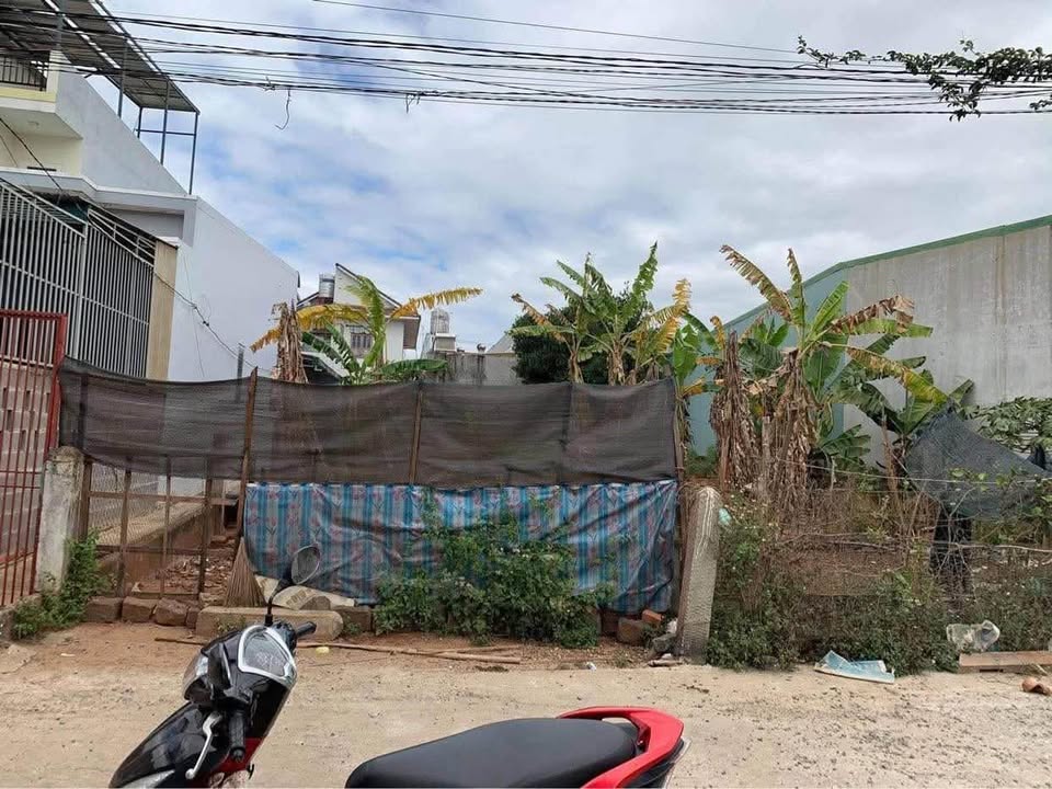 Lô đất hẻm 175 Y Moan, Tân Lợi 555m² giá 9.3 tỷ - Đầu tư sinh lời tiềm năng!