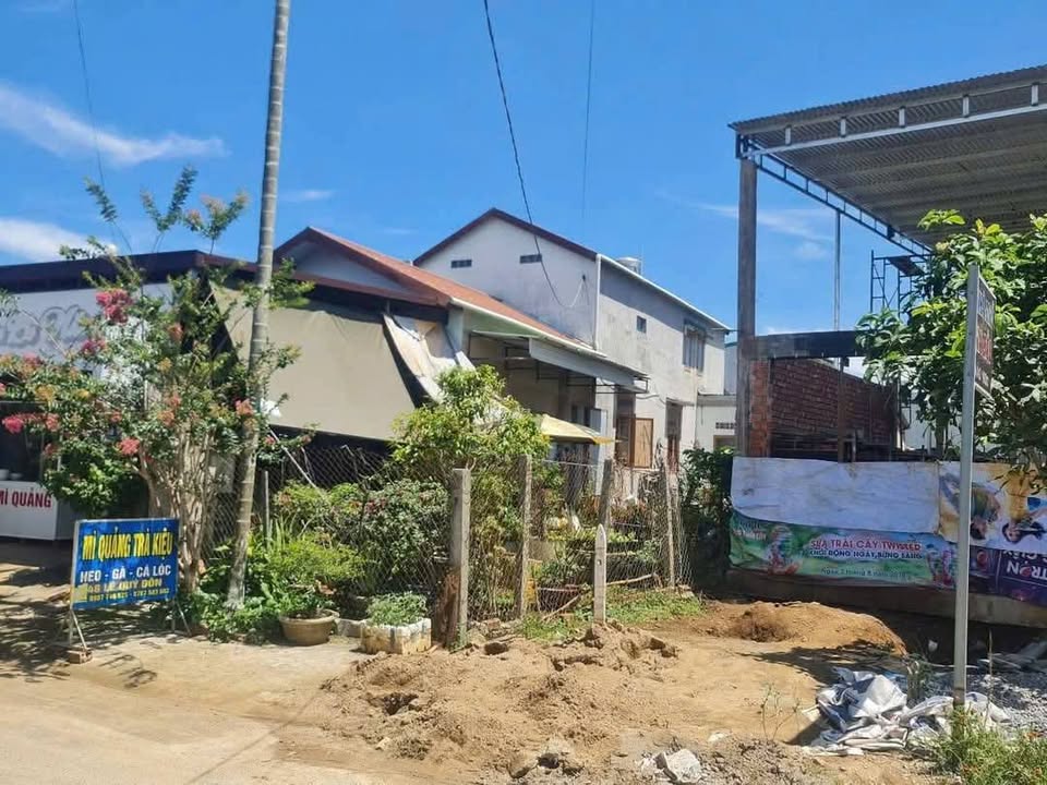 Nhà mặt tiền Lê Quý Đôn, Bảo Lộc 115m² giá 2 tỷ - Gần trung tâm hành chính!