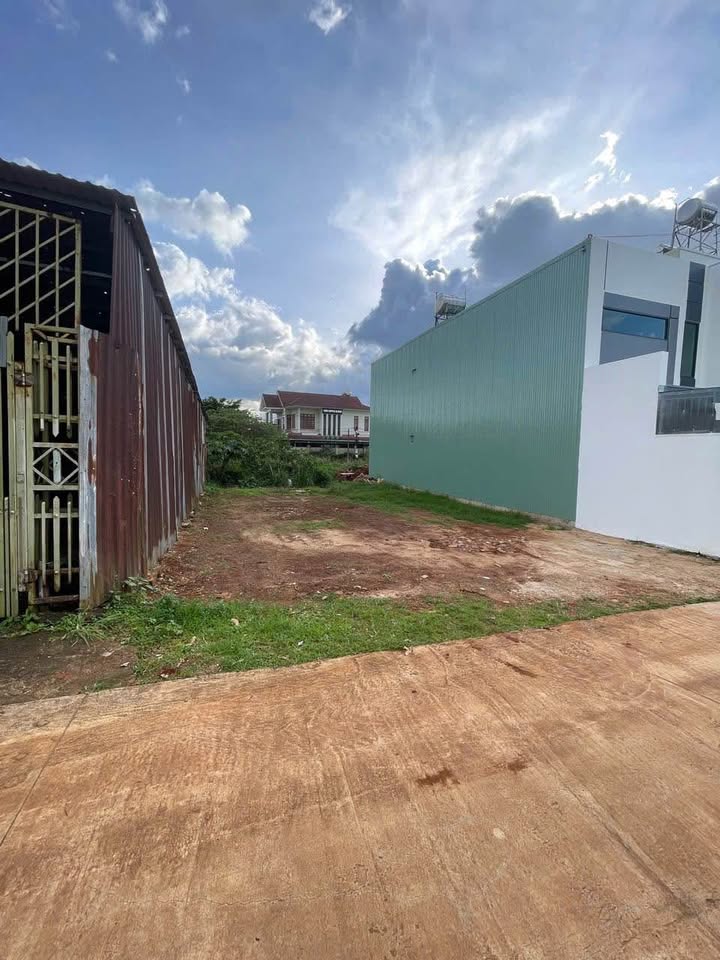 Lô đất hẻm 322 Trường Chinh, 102.5m² giá 1.3 tỷ - Cơ hội đầu tư tuyệt vời!