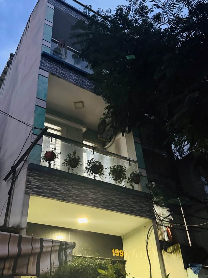 Nhà phố Cao Xuân Dục, P.12, Q.8 – 65m² giá chỉ 11 tỷ - Kinh doanh tốt, ở ngay!