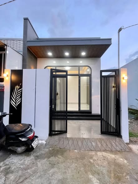 Nhà riêng 175 Dương Minh Quang, Sóc Trăng 80.4m² giá 1.59 tỷ - Chính chủ bán gấp!