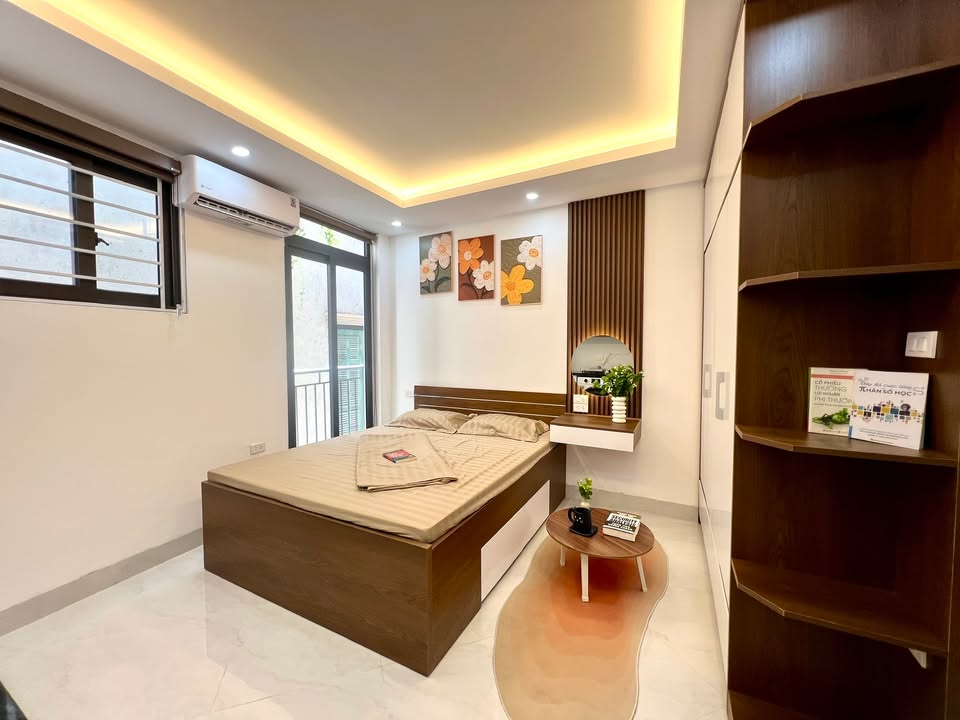 Nhà Homestay tại Lê Hồng Phong, Ba Đình - 9 phòng ngủ - Full nội thất, ô tô đỗ cửa!