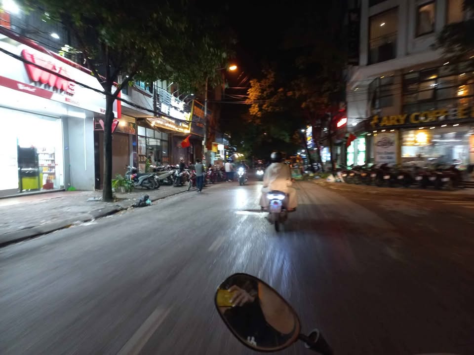 Đất phân lô Phú Diễn 45m² giá chỉ 9 tỷ - Kinh doanh đỉnh cao!