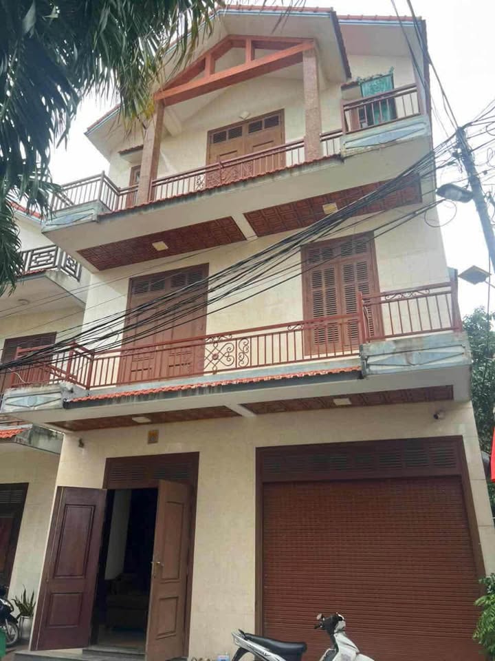 Nhà đẹp phố Tôn Đức Thắng, Đồng Hới 112m² - Thiết kế sang trọng, ô tô vào tận nhà!