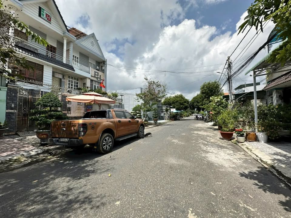 Cho thuê nhà nguyên căn mặt tiền đường Văn Thánh - Phan Thiết 150m² giá 4 triệu/tháng - Khu dân cư an ninh!