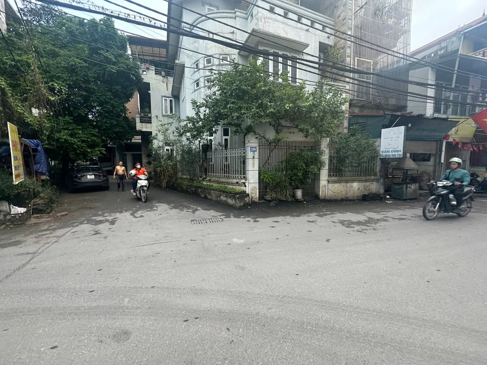 Đất nền Dương Nội 32.8m² giá 5.68 tỷ - Ô tô vào tận nơi!