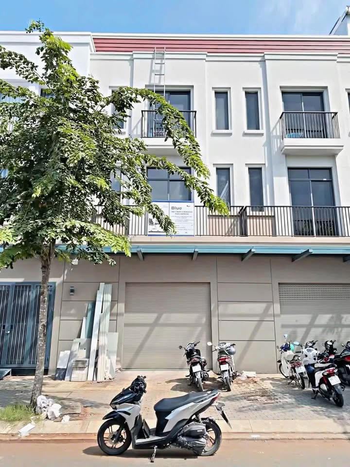 Nhà phố đẹp đường số 13, Long Xuyên 85m² giá chỉ 3 tỷ - Đầu tư sinh lời!