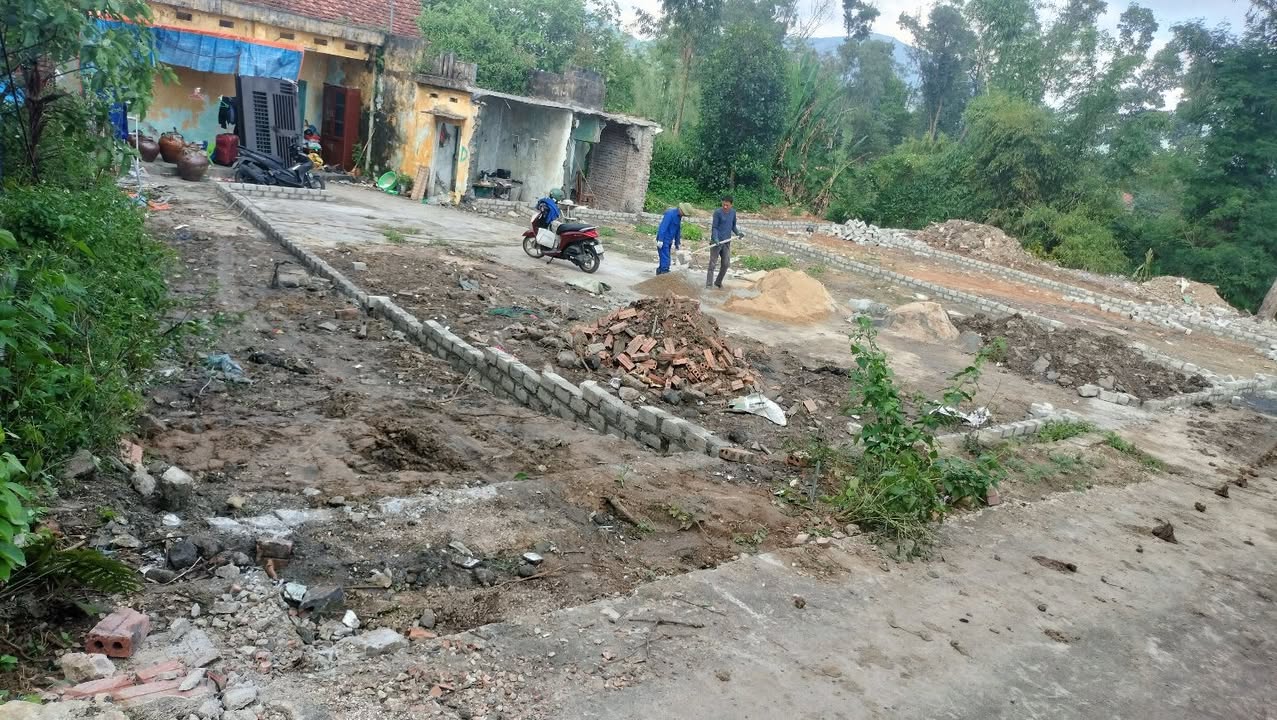 Đất lô góc 2 mặt tiền khu 8 Thanh Sơn 103m² giá 700 triệu - Cơ hội đầu tư không thể bỏ qua!