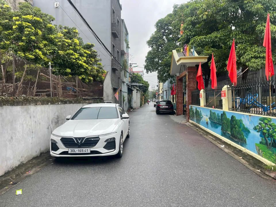 Đất nền Yên Viên 78m² giá 6 tỷ - Vị trí đắc địa ngay chợ Vân!