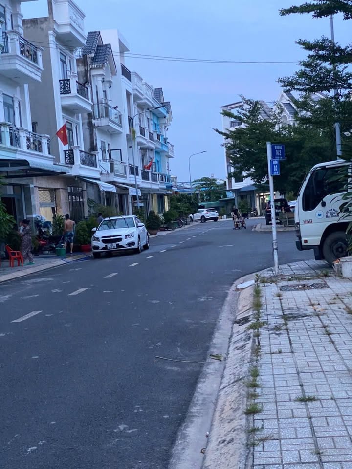 Nhà mặt tiền 13m khu dân cư An Phú - 68m² giá 4.3 tỷ - Vào ở ngay!