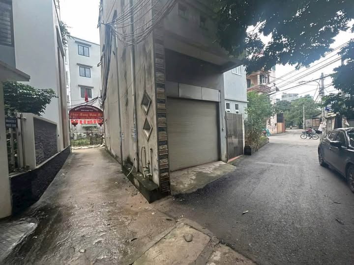 Lô đất 33m² Dương Nội giá 5 tỷ - Sổ đỏ chính chủ, gần Đại học Kiểm sát!