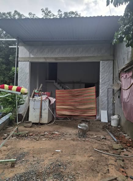 Nhà bán Tân Hiệp, Tân Uyên 100m² giá 1.195 tỷ - Sân xe hơi rộng rãi!