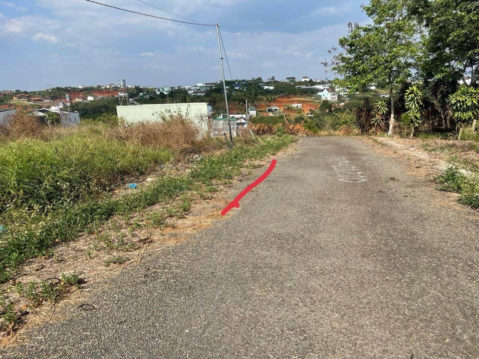 Đất hẻm Nguyễn Trãi, Bảo Lộc 150m² giá 1.2 tỷ - Khu dân cư sầm uất!