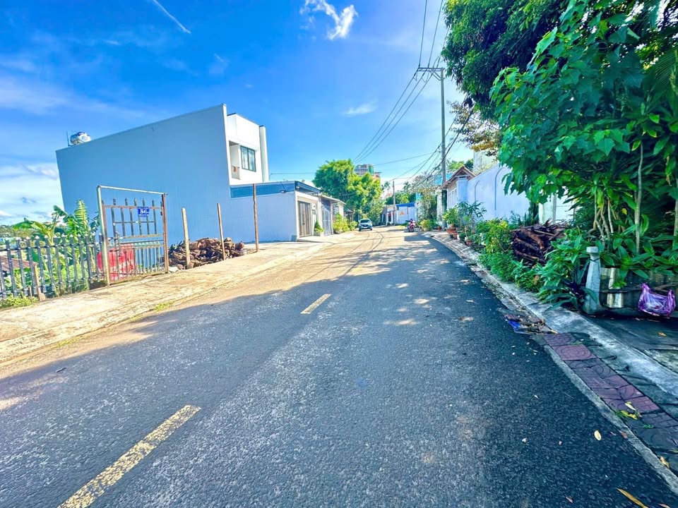 Đất mặt tiền Huyền Trân Công Chúa, Pleiku 268m² - Vị trí đắc địa, giá chỉ 3 tỷ!