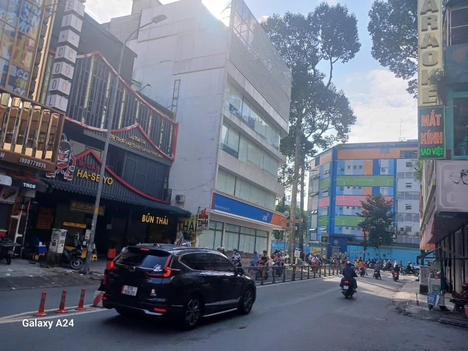 Khách sạn 5 tầng Sư Vạn Hạnh, quận 10, 81m² giá 37.5 tỷ - Cơ hội đầu tư hấp dẫn!