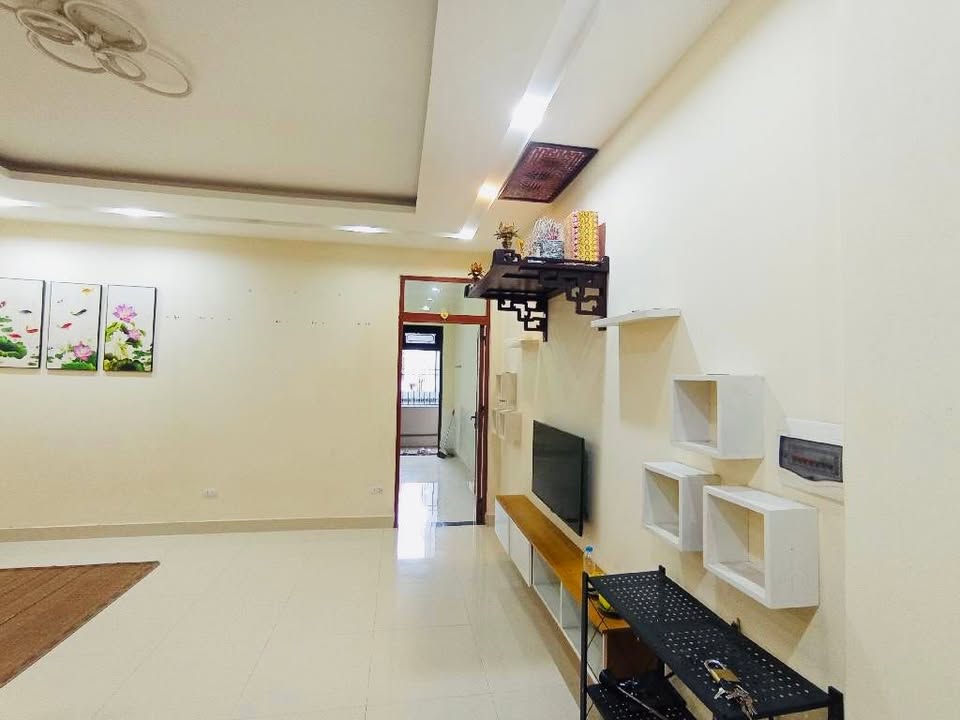 Căn hộ Tập thể Cục Đo lường Đông Ngạc 64m² giá 3.3 tỷ - Đầu tư sinh lời cao!