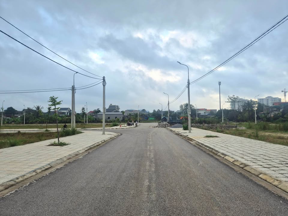 Bán lô đất trục chính MBQH 2776 – Phường Đông Quang 101m² giá 2 tỷ - Vị trí vàng đầu tư sinh lời!