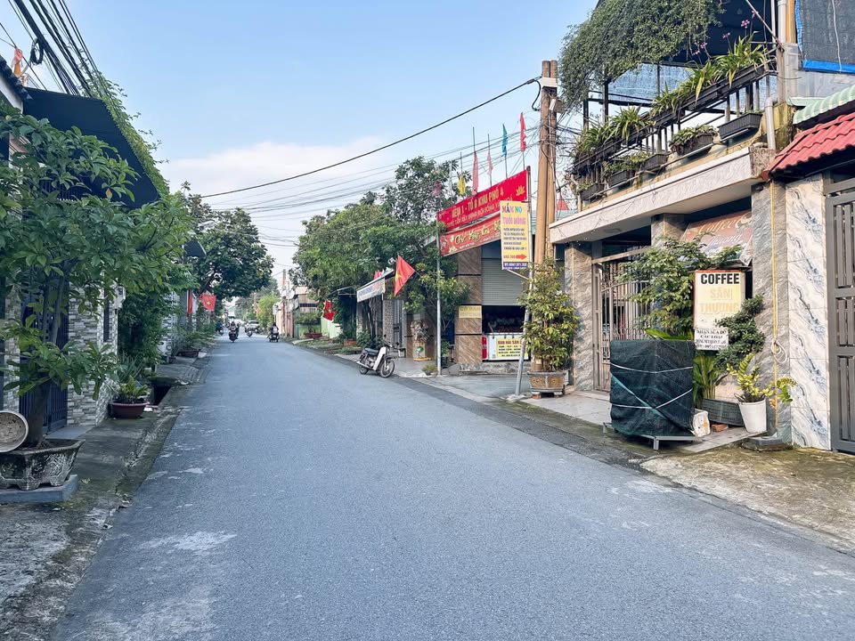 Nhà bán Trảng Dài Biên Hòa 150m² giá 3.06 tỷ - Mặt tiền kinh doanh sầm uất!