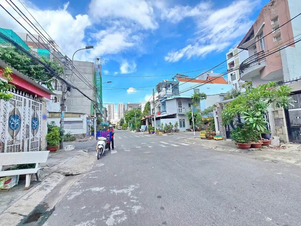 Nhà phố mặt tiền Đường Số, Quận 7, Diện tích 92m², Giá 14.5 tỷ - Cơ hội đầu tư hấp dẫn!