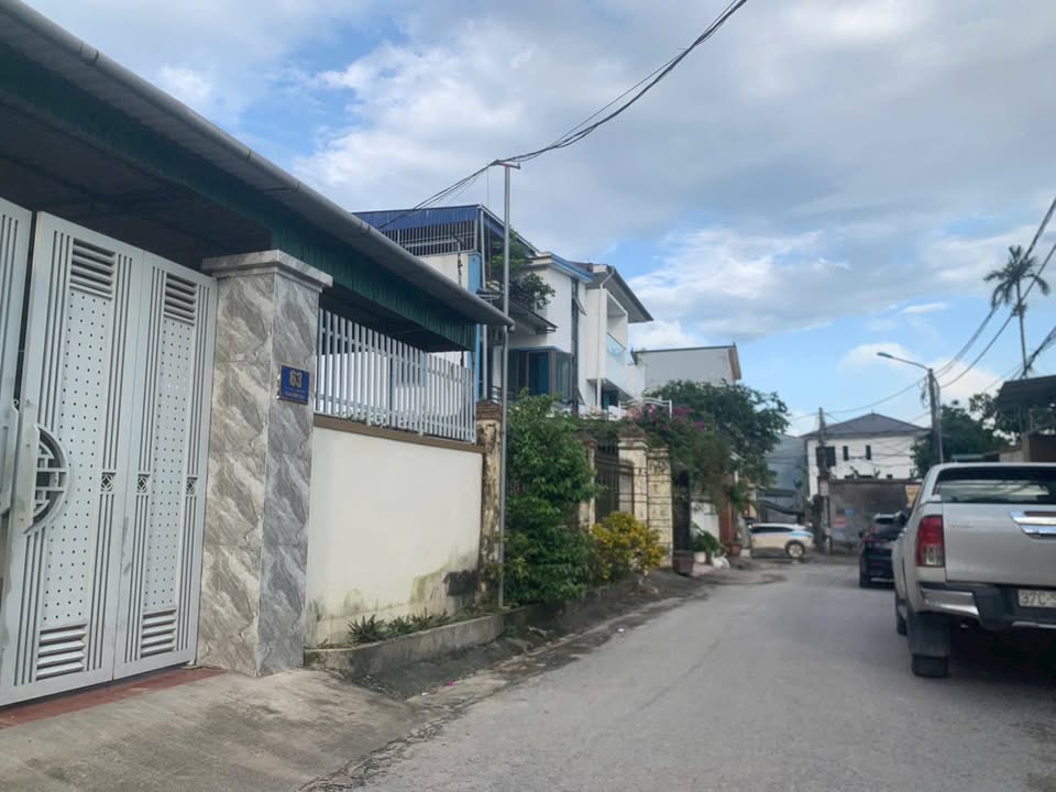 Bán đất mặt đường Phan Công Tích, phường Hưng Dũng, 117m² giá 3 tỷ - Lô góc 2 mặt đường đắc địa!