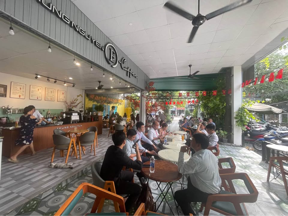 Đất mặt tiền ĐT743 Dĩ An 400m² giá 21.99 tỷ - Góc hai mặt tiền đắt giá!