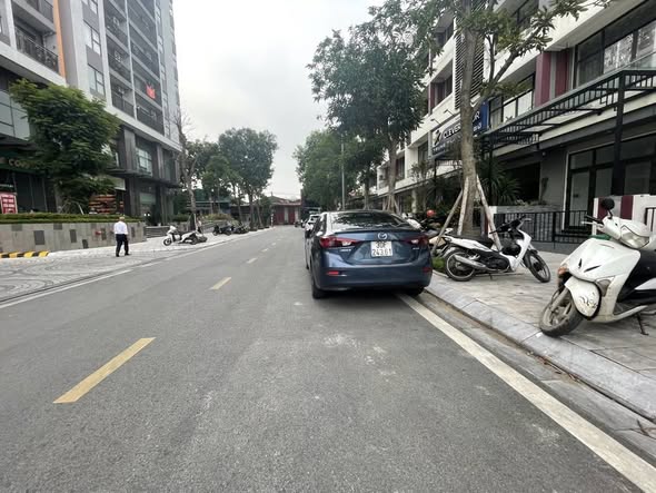 Nhà phân lô Đức Giang, Long Biên 80m² giá 18 tỷ - Hàng hiếm, giá tốt!