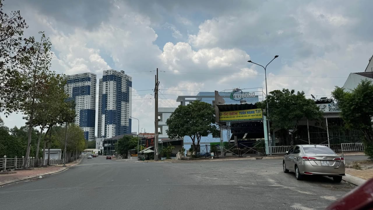 Đất mặt tiền Chánh Nghĩa 100m² giá 7.7 tỷ - Đầu tư sinh lời cao!