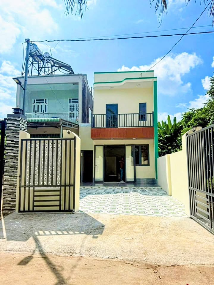 Nhà bán mới Phường Bình Lộc 100m² giá 890 triệu - Gần ủy ban, trường học!