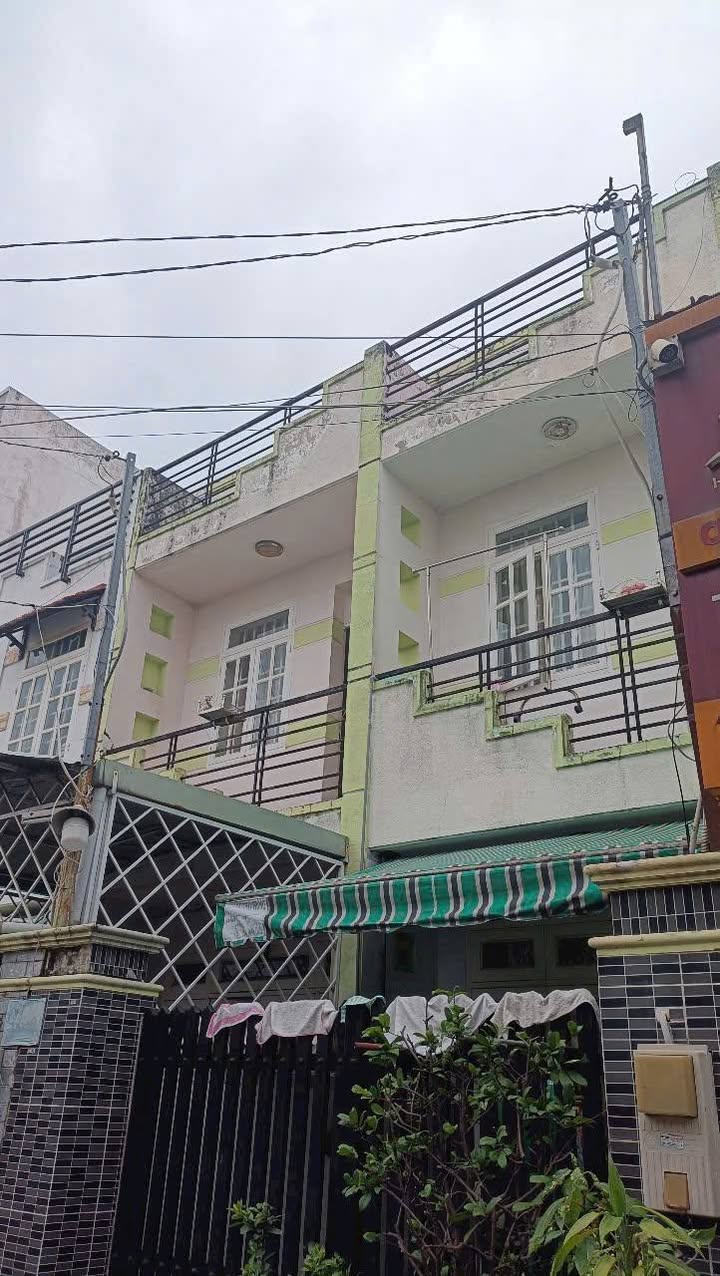 Nhà hẻm xe hơi Bưng Ông Thoàn, Phú Hữu, Quận 9, 133m² giá 8 tỷ - Cơ hội đầu tư tuyệt vời!